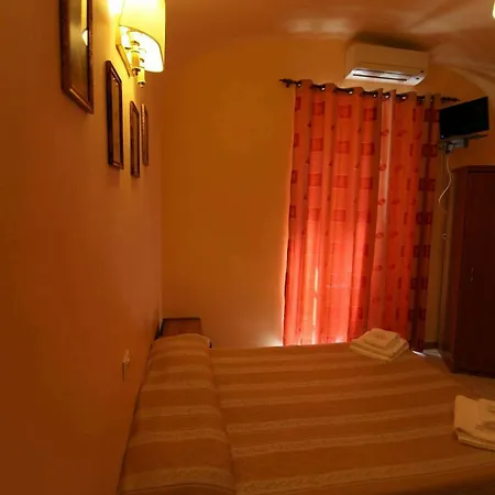 Pink Floyd Guest house Rome